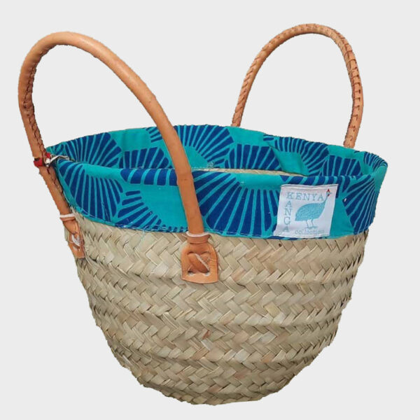 Kikapu With Leather Handles